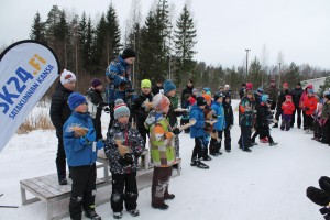 Akustin M10 sarjan palkitut