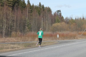 Laura etenee päättäväisesti