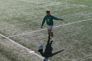 Juuso Havunen antaa kulmapotkua